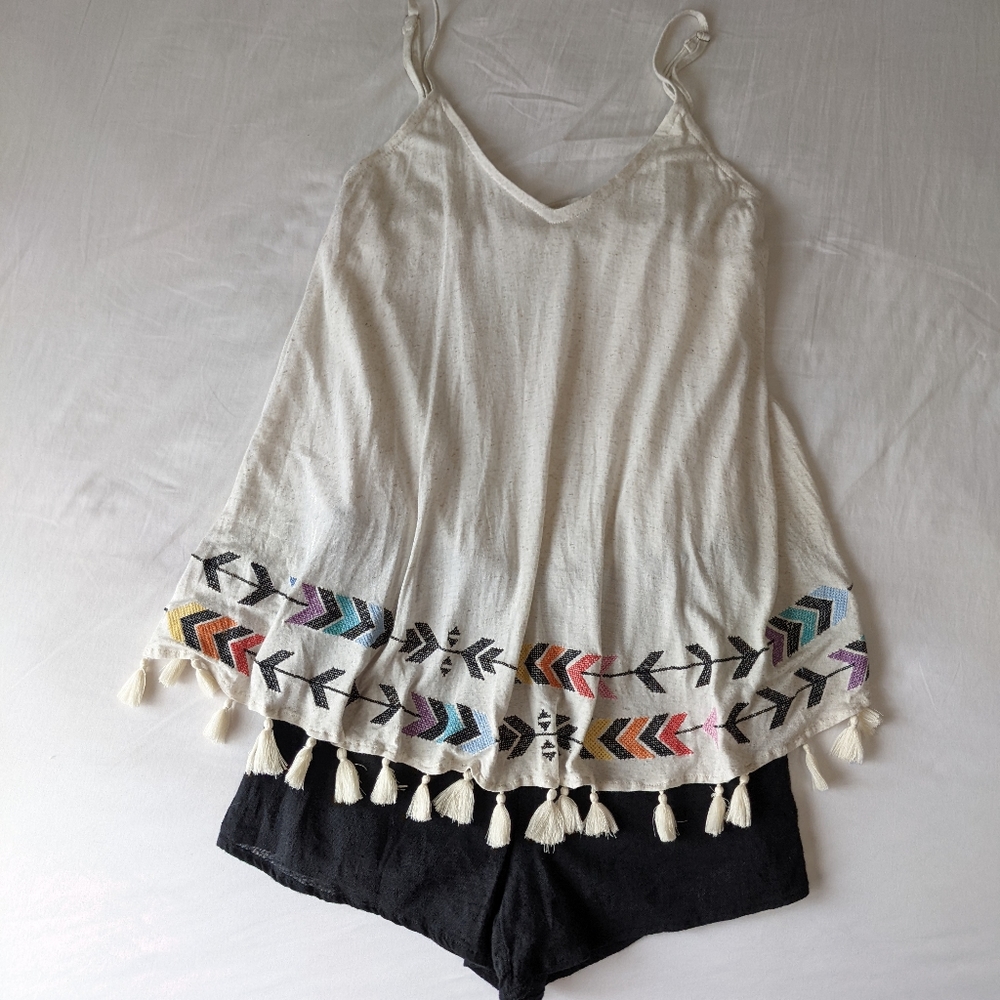 Judith March Linen Blend Spaghetti Strap Romper Tassel Hemline Small - Picture 2 of 11